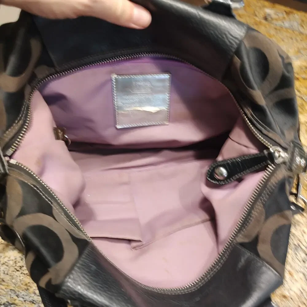 Coach Black Signature Tote Bag ID M0849-12943